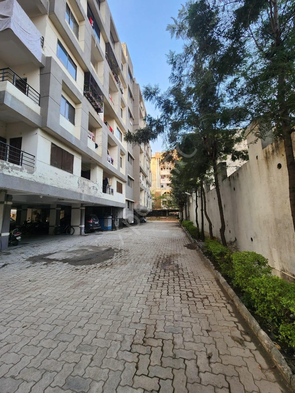 Property Photos 6