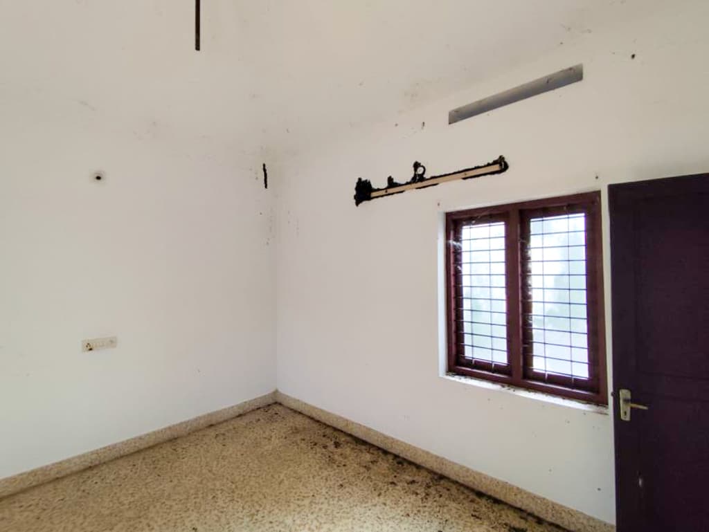Property Photos 23