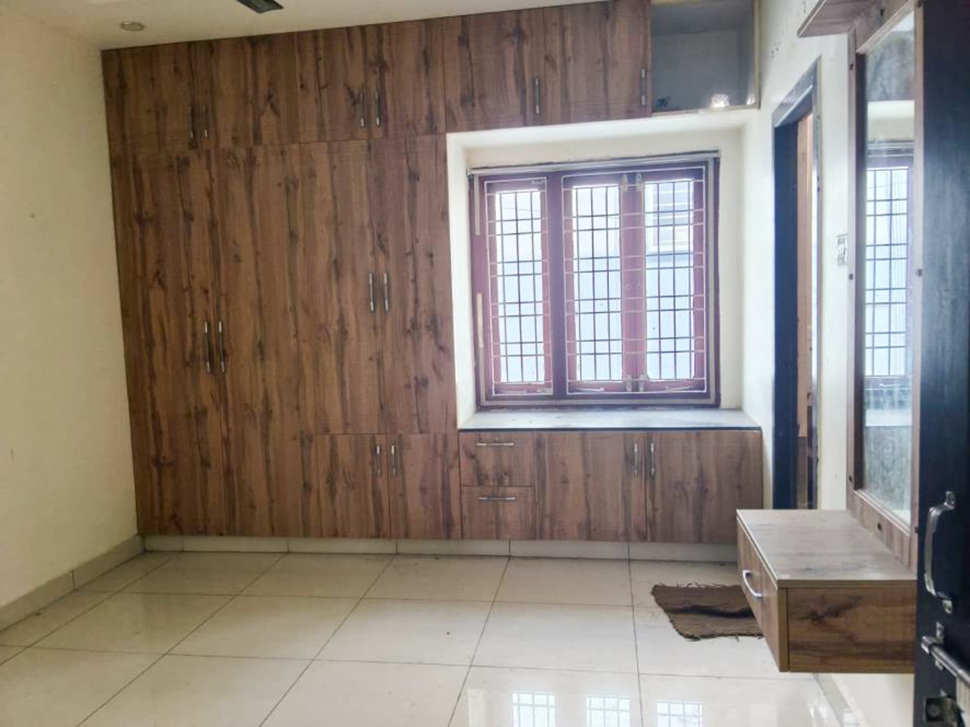 Property Photos 17