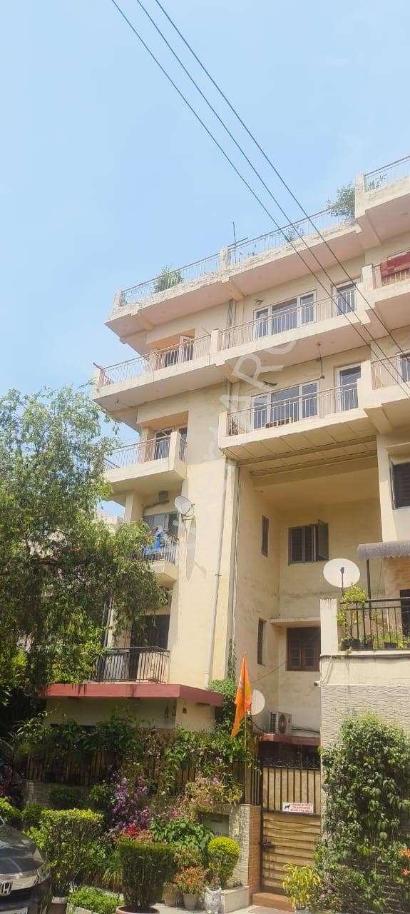 Property Photos 8