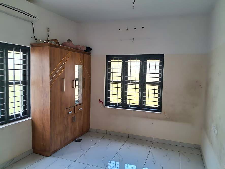 Property Photos 13
