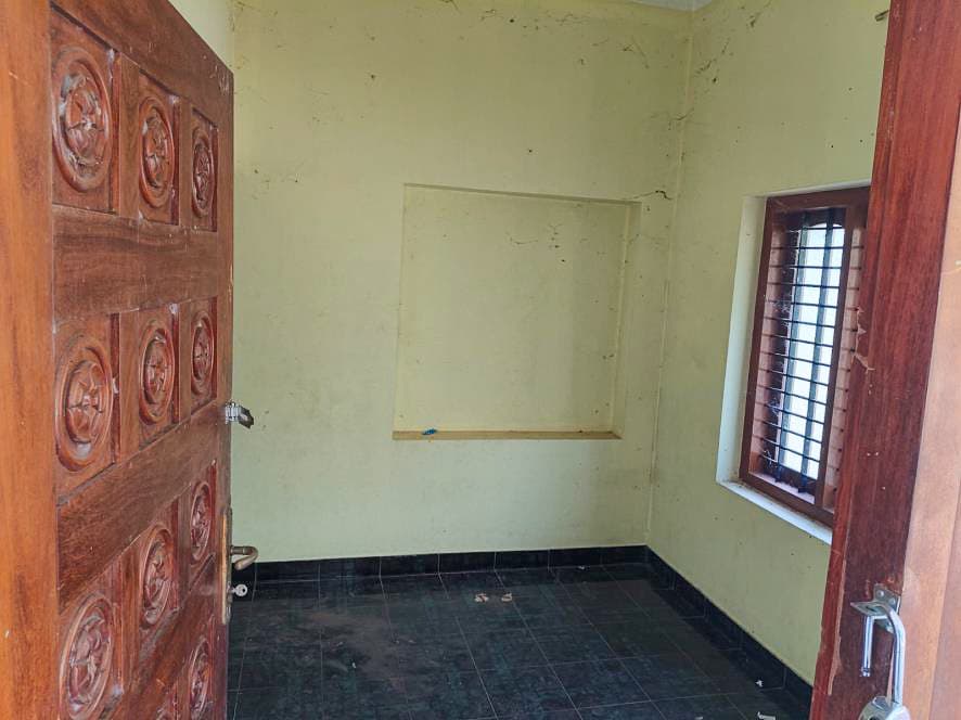 Property Photos 11