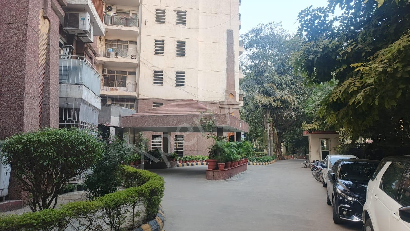 Property Photos 6
