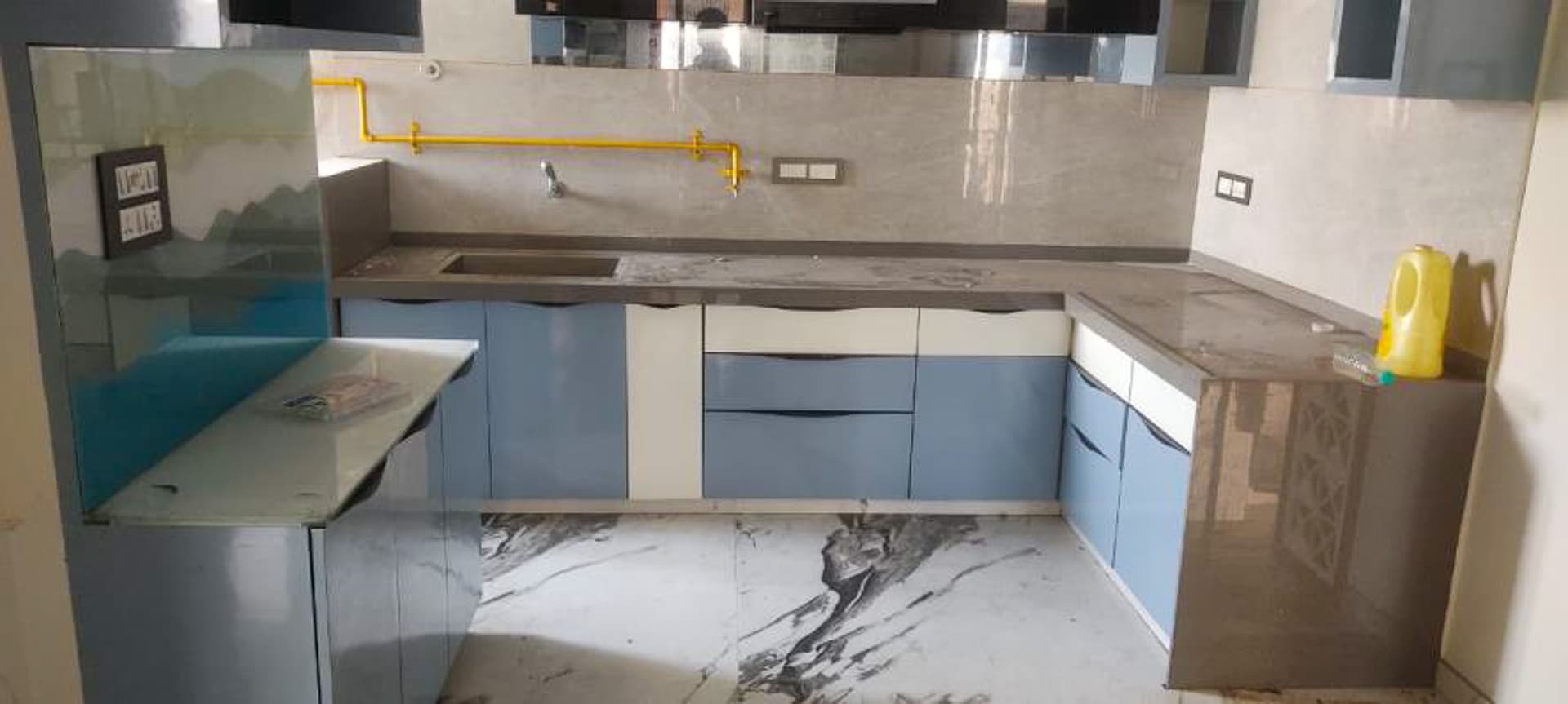 Property Photos 8