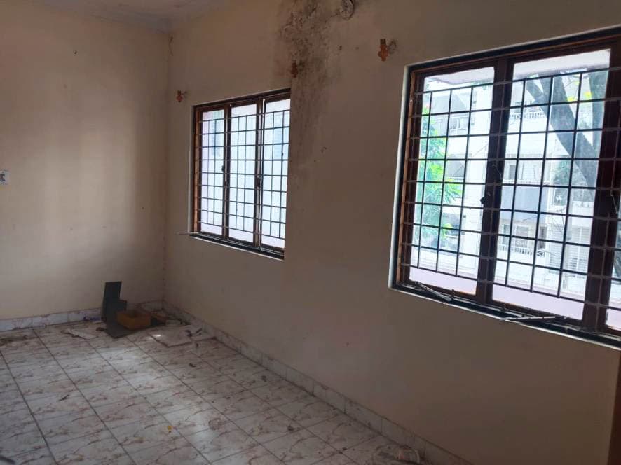 Property Photos 8