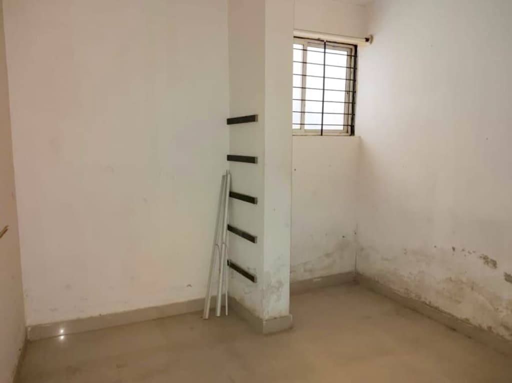 Property Photos 18