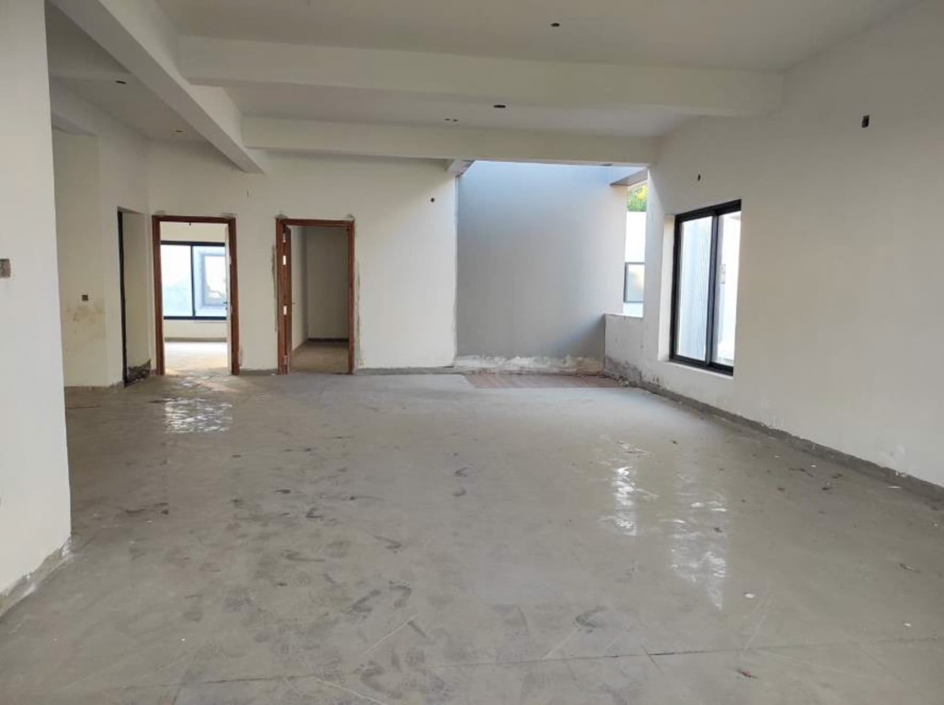 Property Photos 23