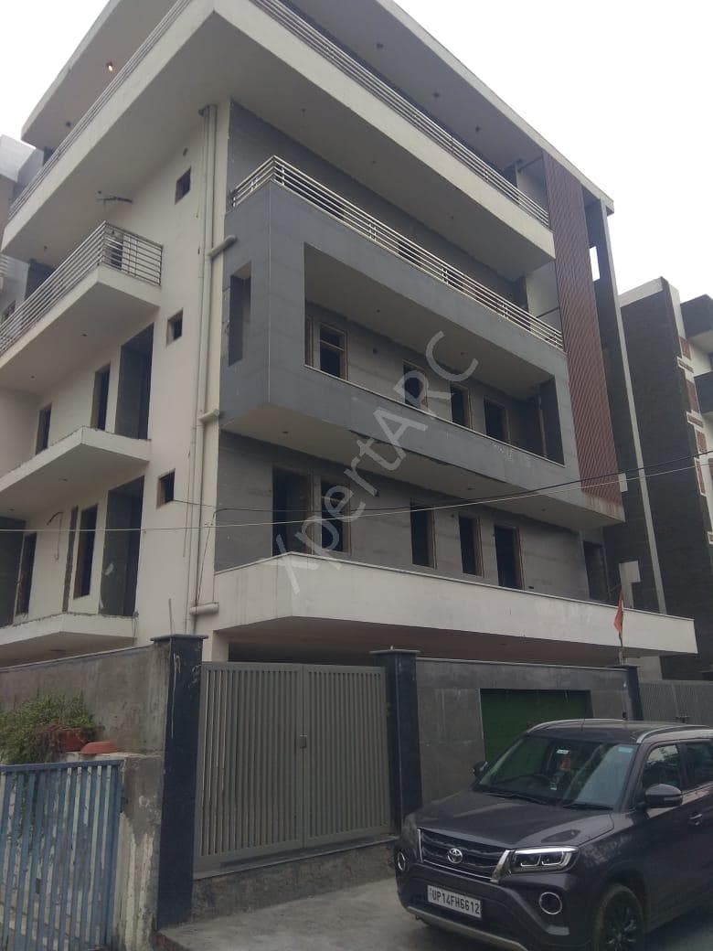 Property Photos 8