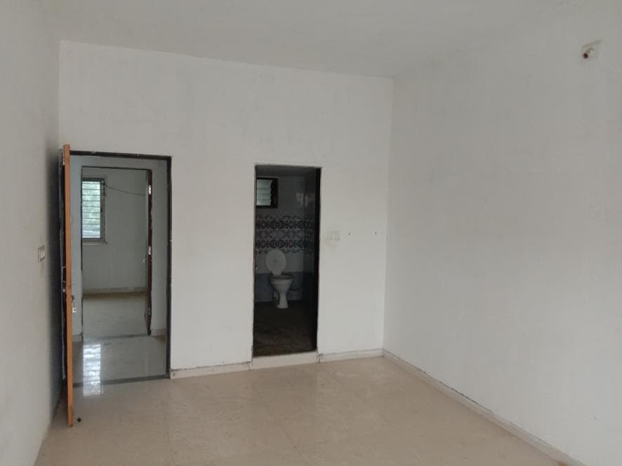 Property Photos 8
