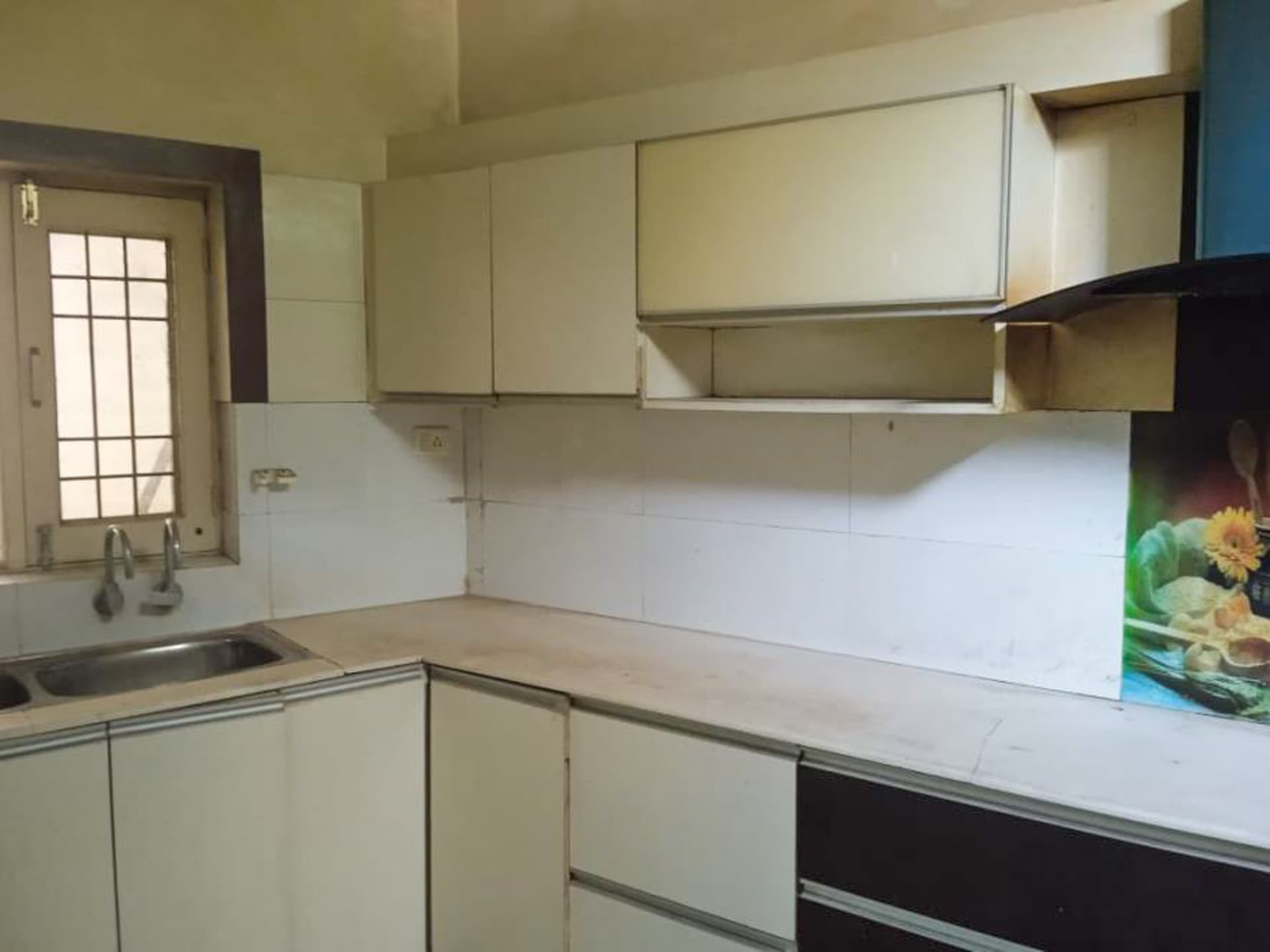 Property Photos 17