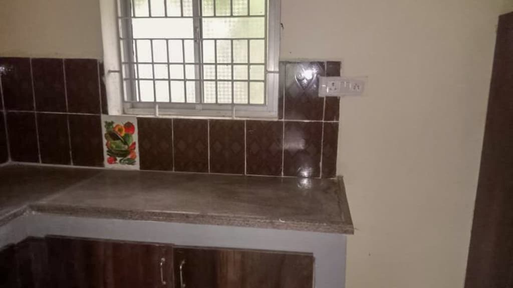Property Photos 4