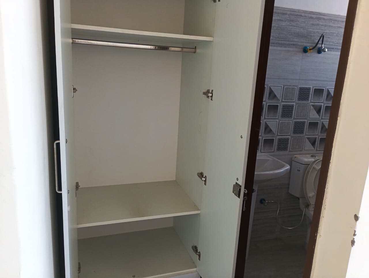 Property Photos 9