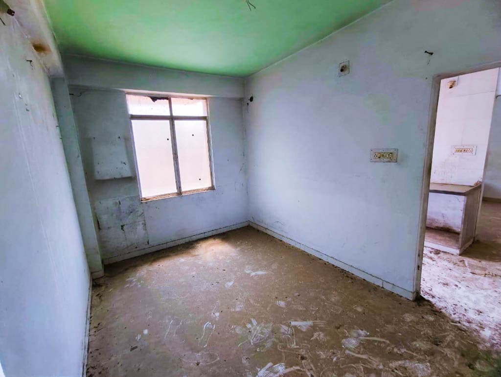Property Photos 6