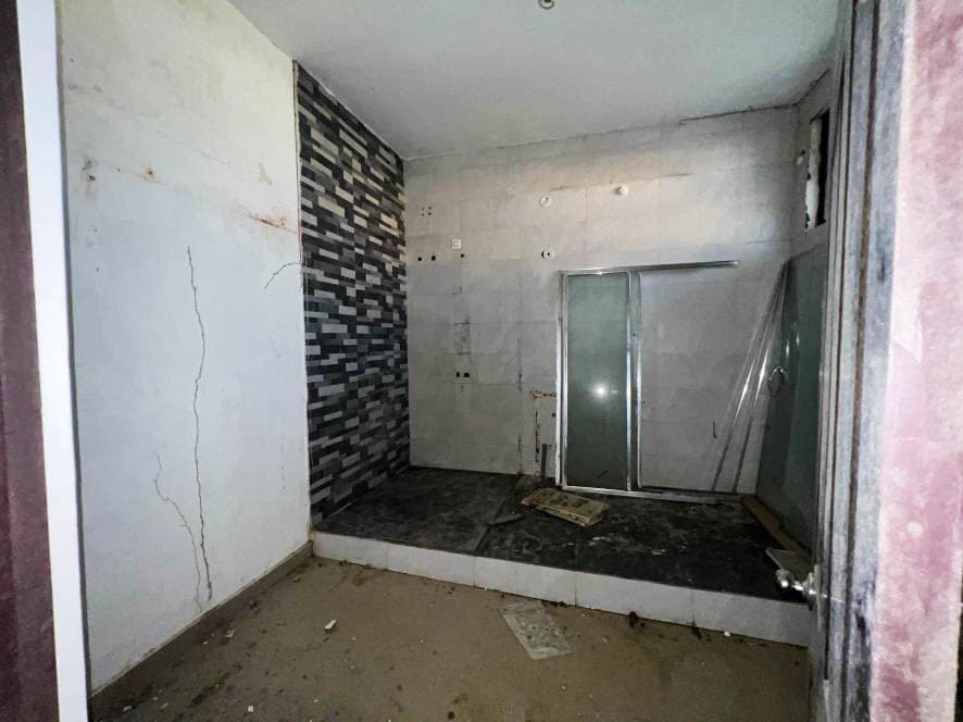 Property Photos 4
