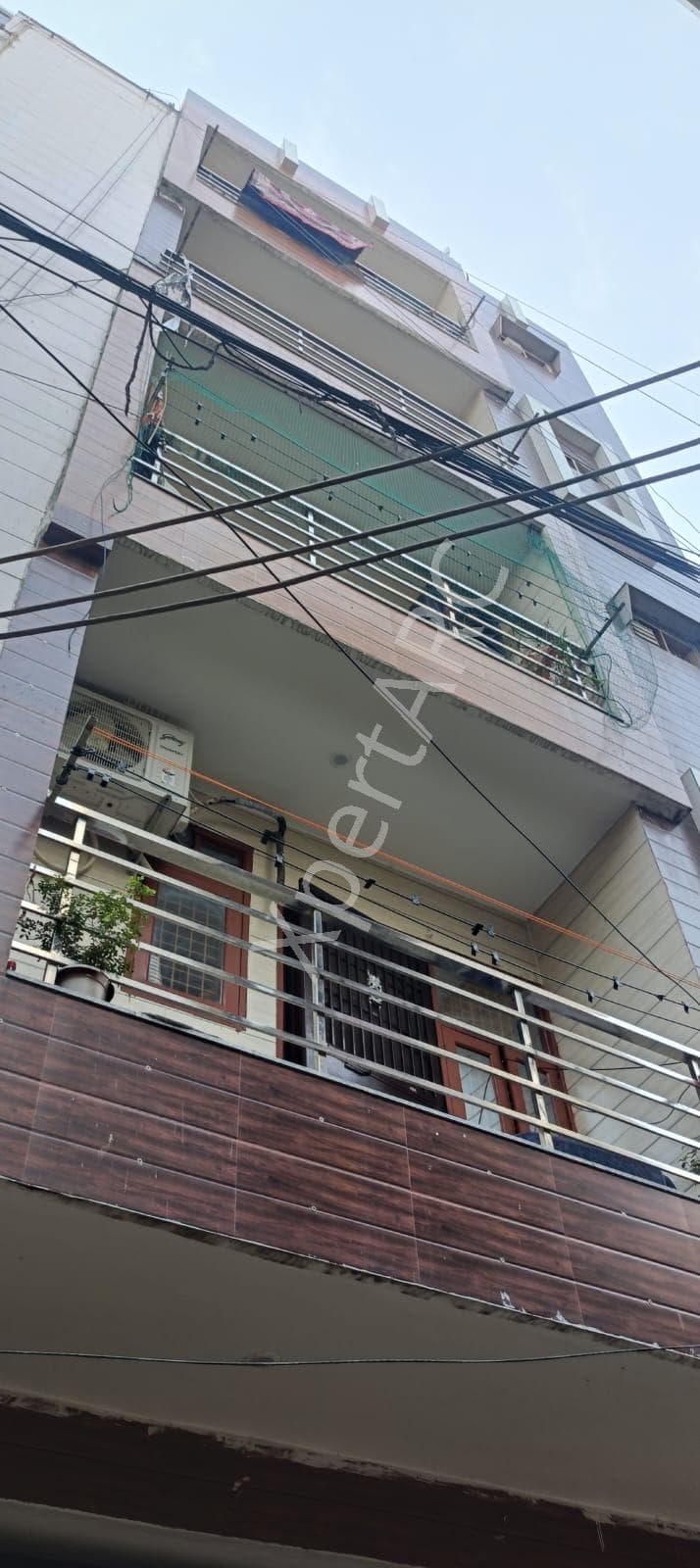 Property Photos 18
