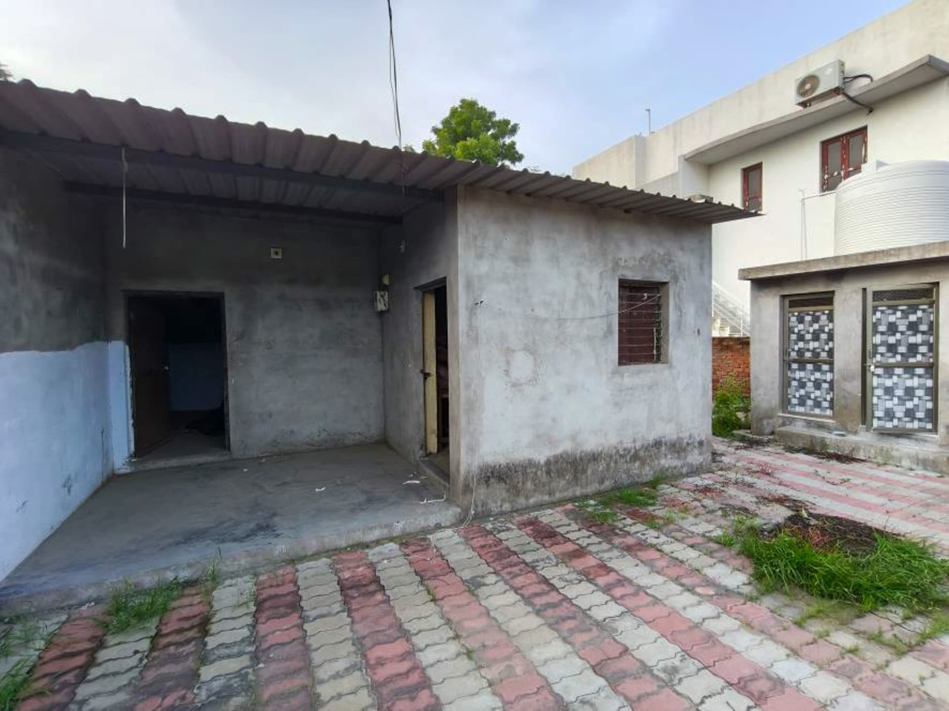 Property Photos 1