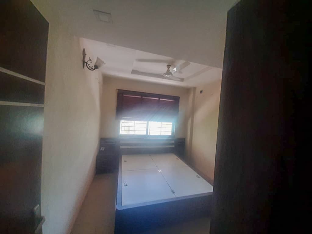 Property Photos 5