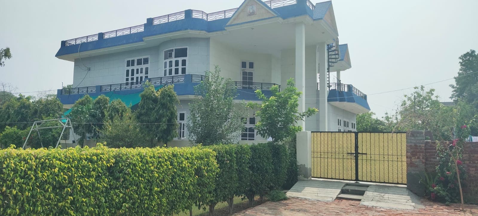 Property Photos 1