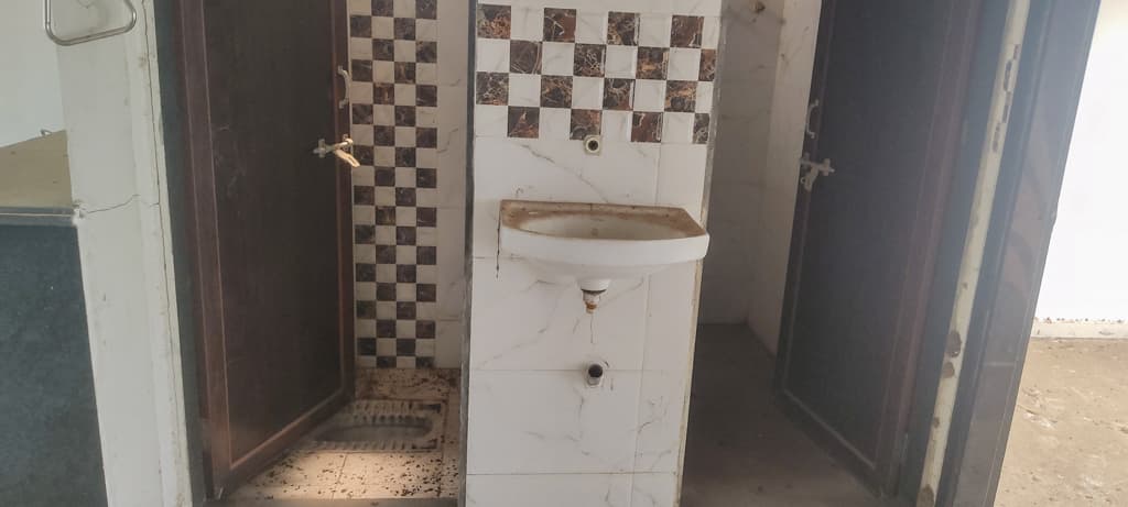 Property Photos 8