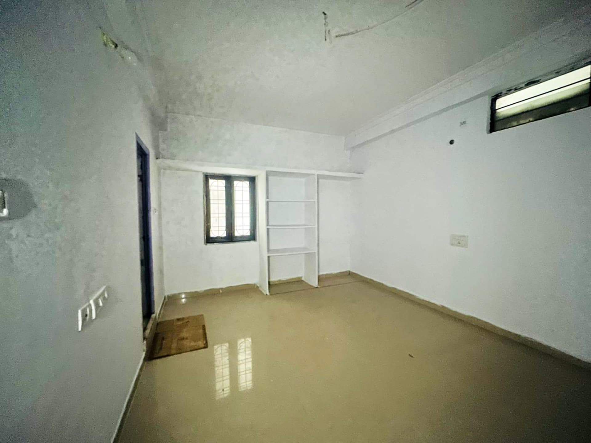 Property Photos 13