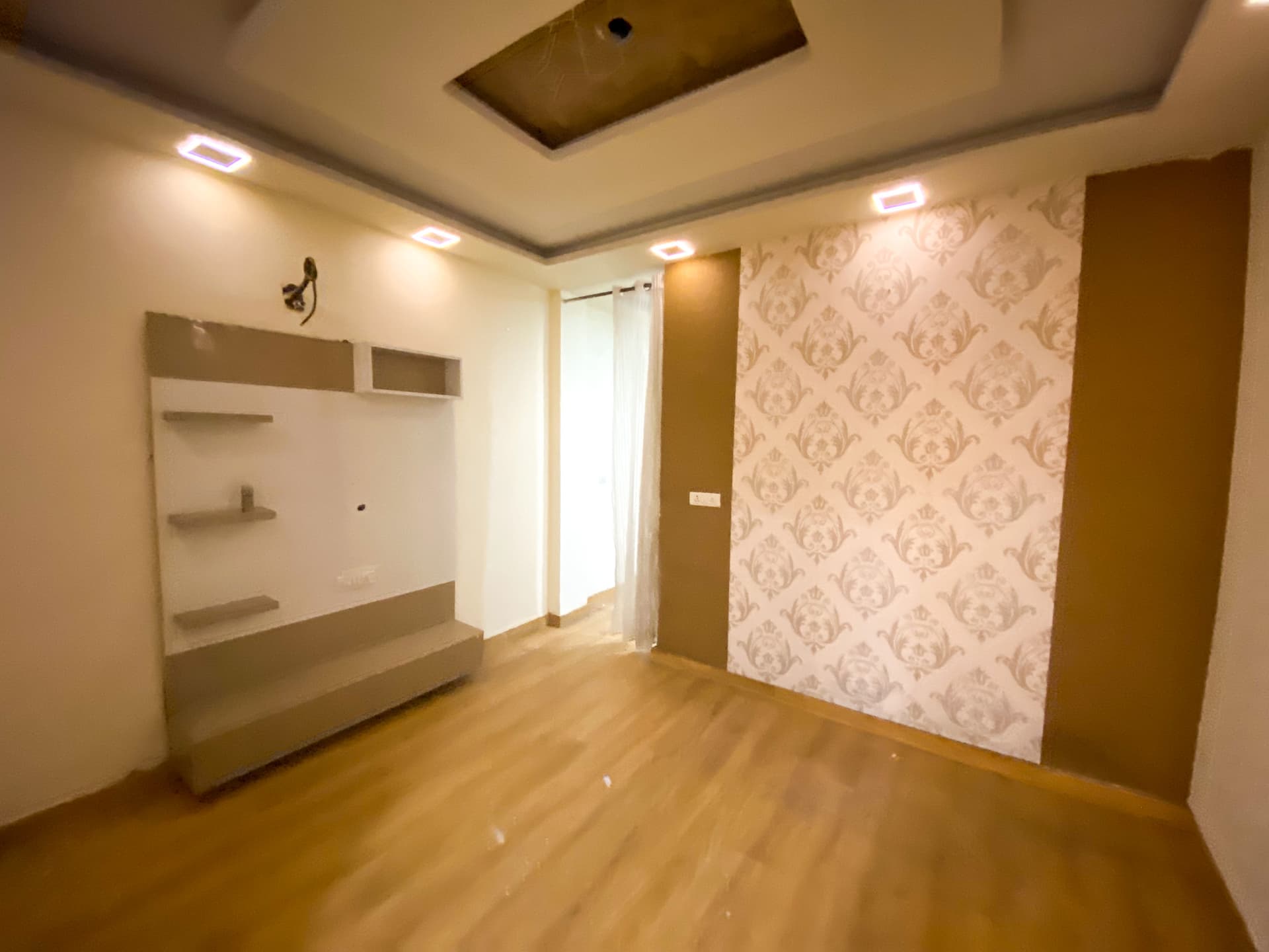 Property Photos 11