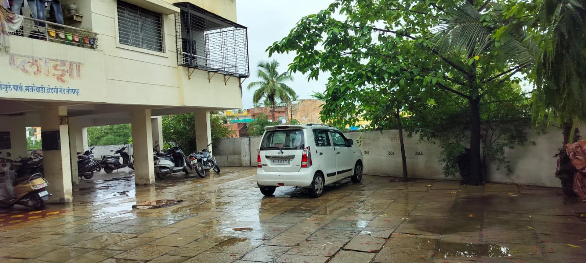 Property Photos 9
