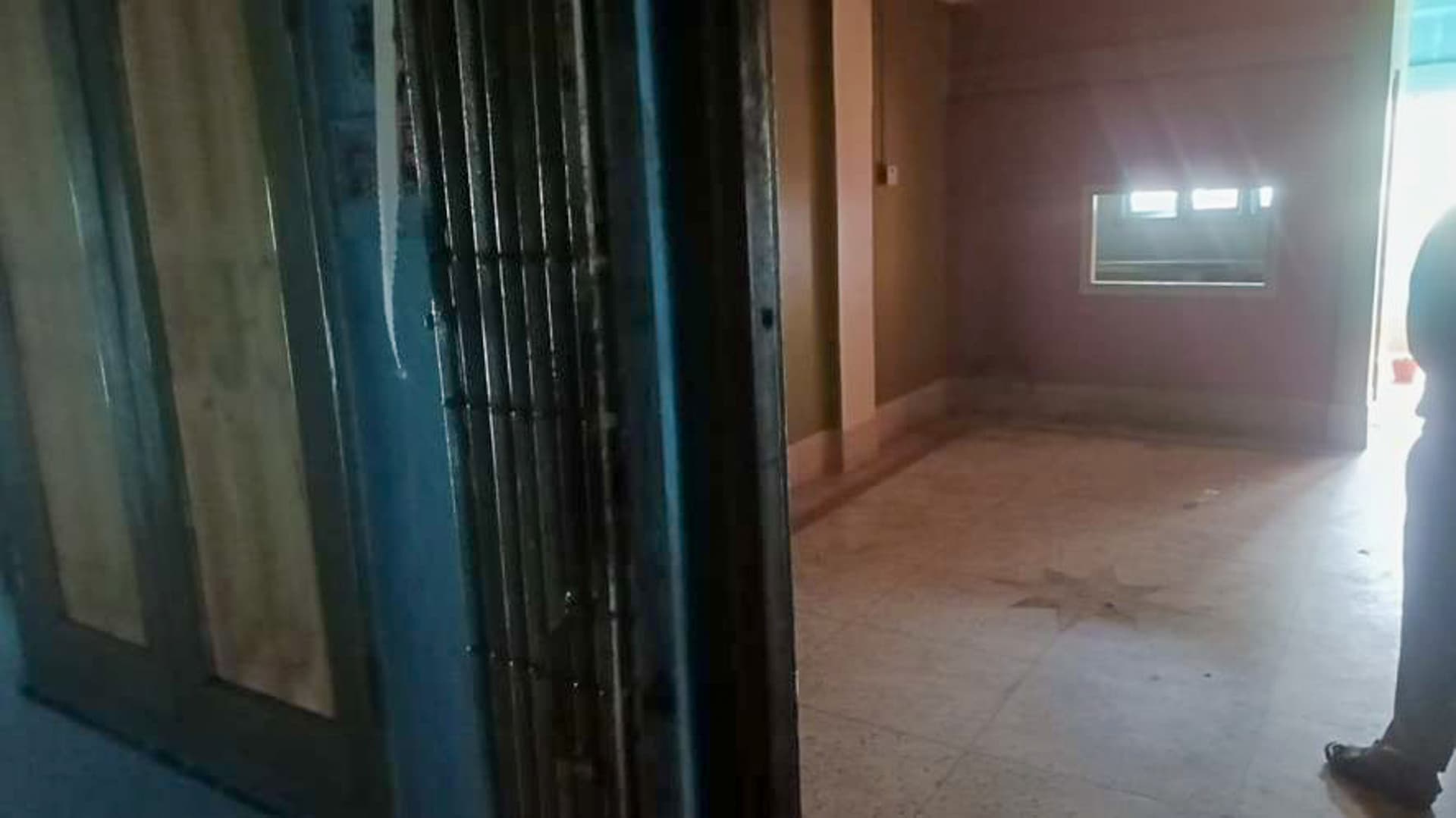 Property Photos 18