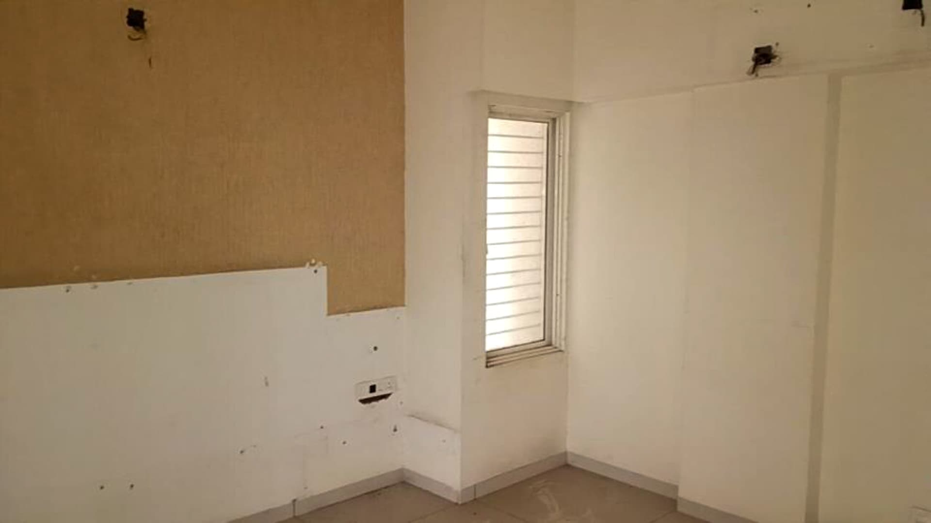 Property Photos 5