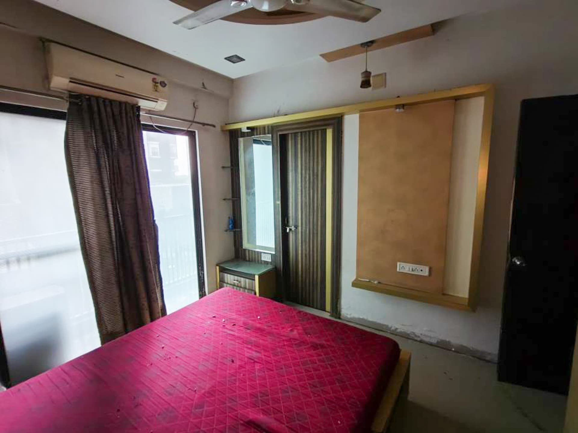 Property Photos 9