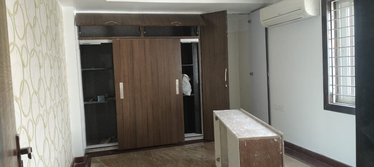 Property Photos 6
