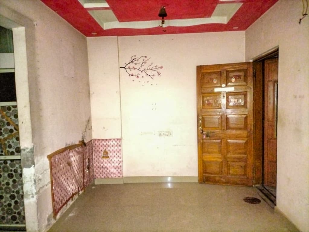 Property Photos 6