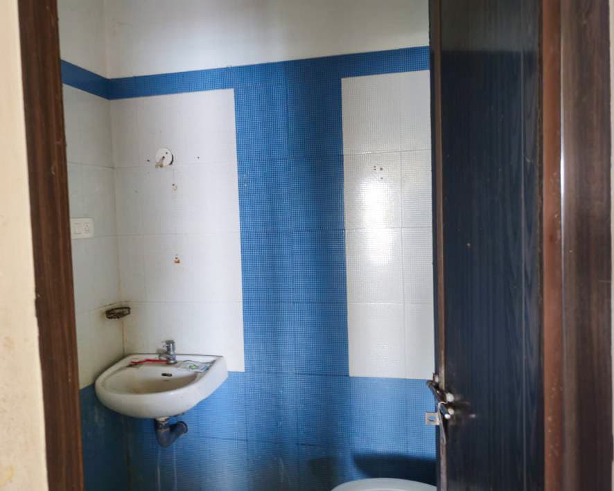 Property Photos 23