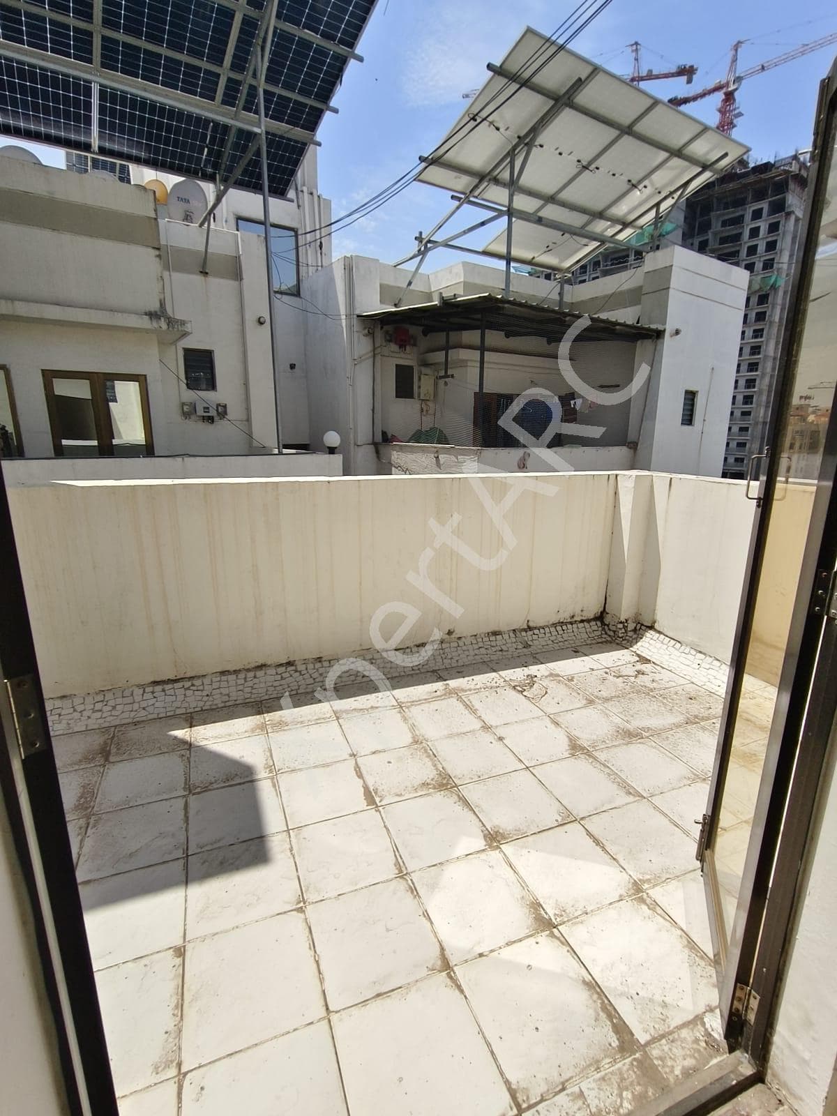 Property Photos 28