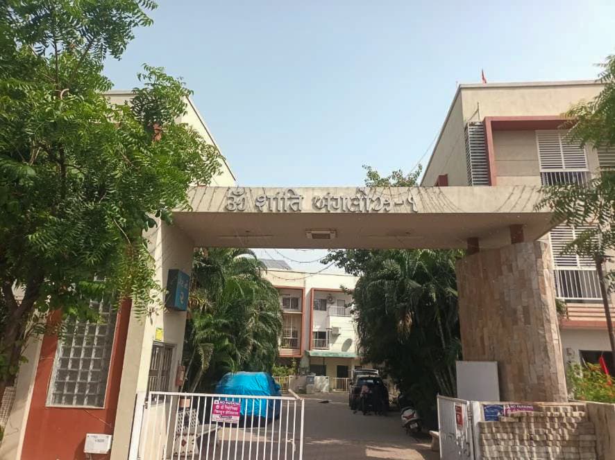 Property Photos 1