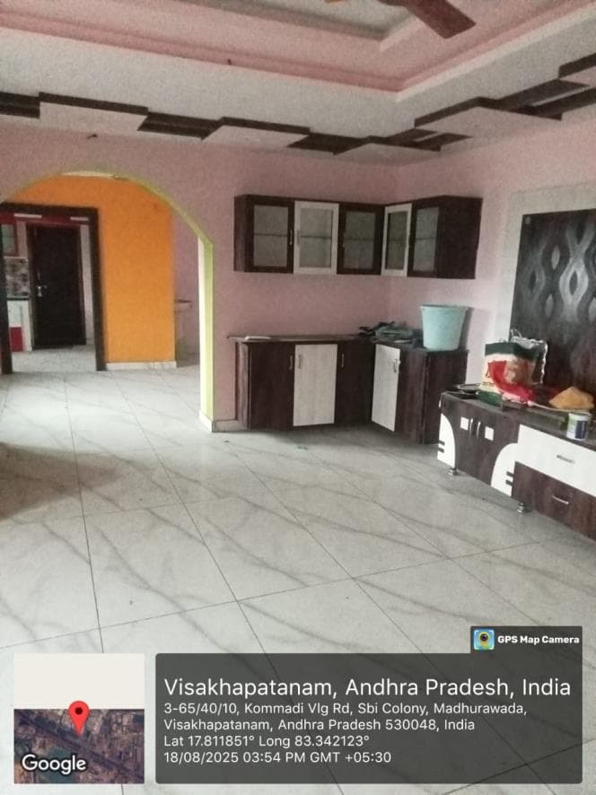 Property Photos 9