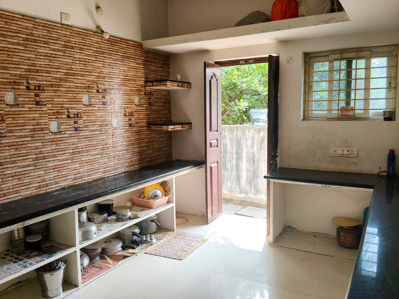 Property Photos 6