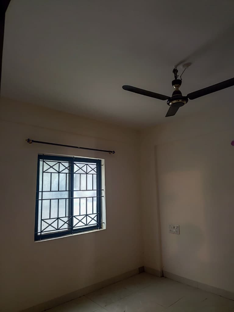 Property Photos 6