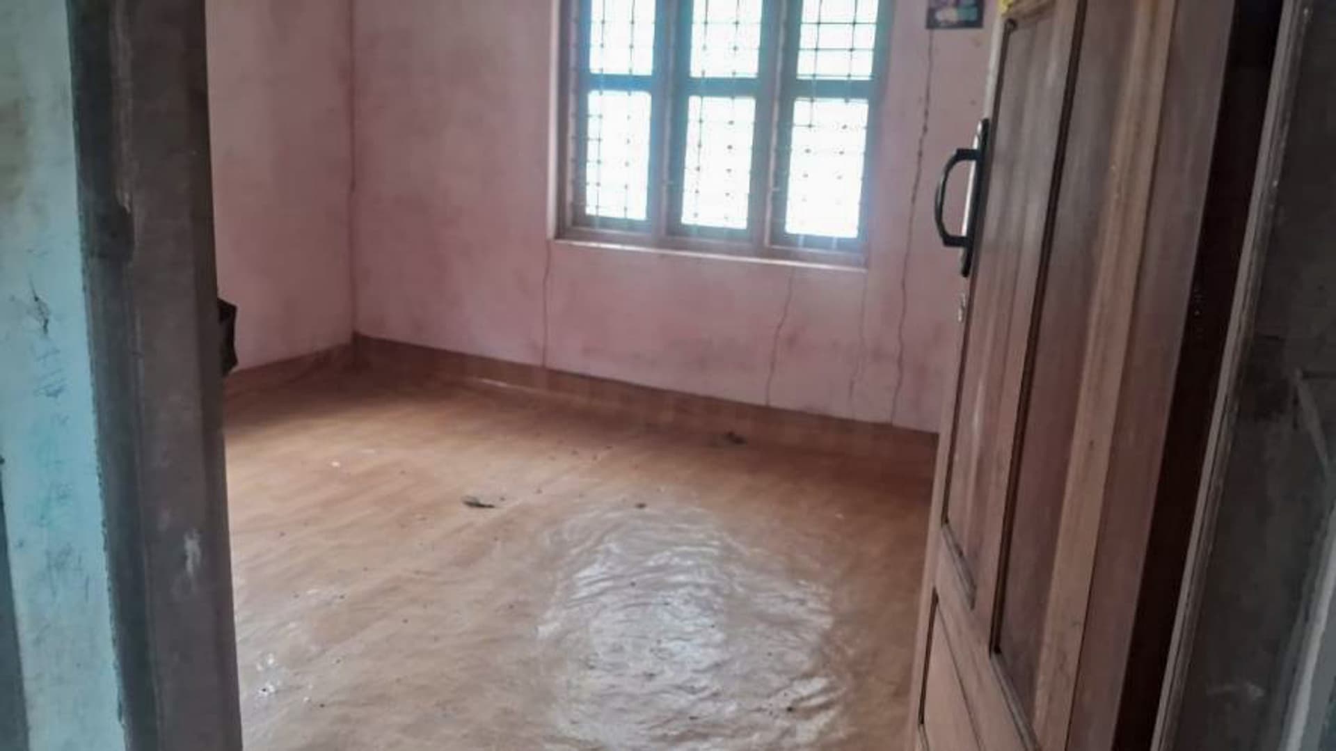 Property Photos 28