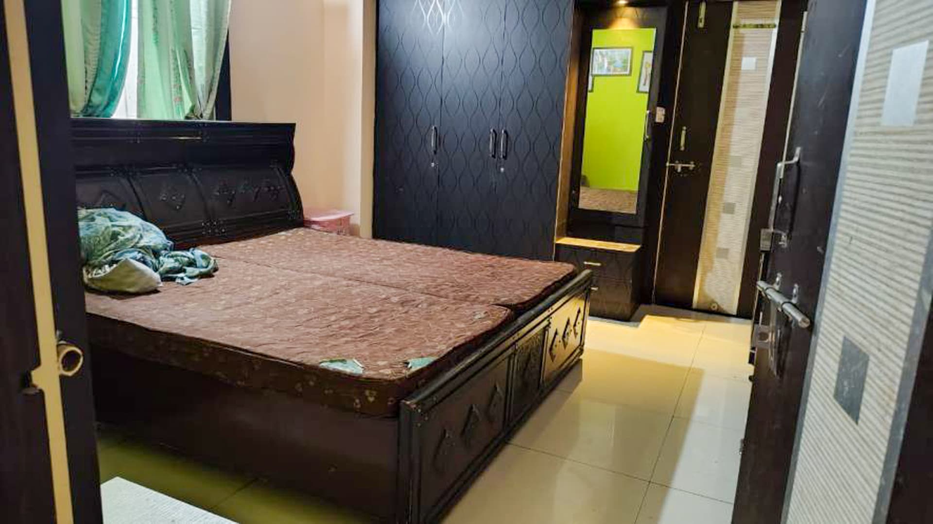 Property Photos 28