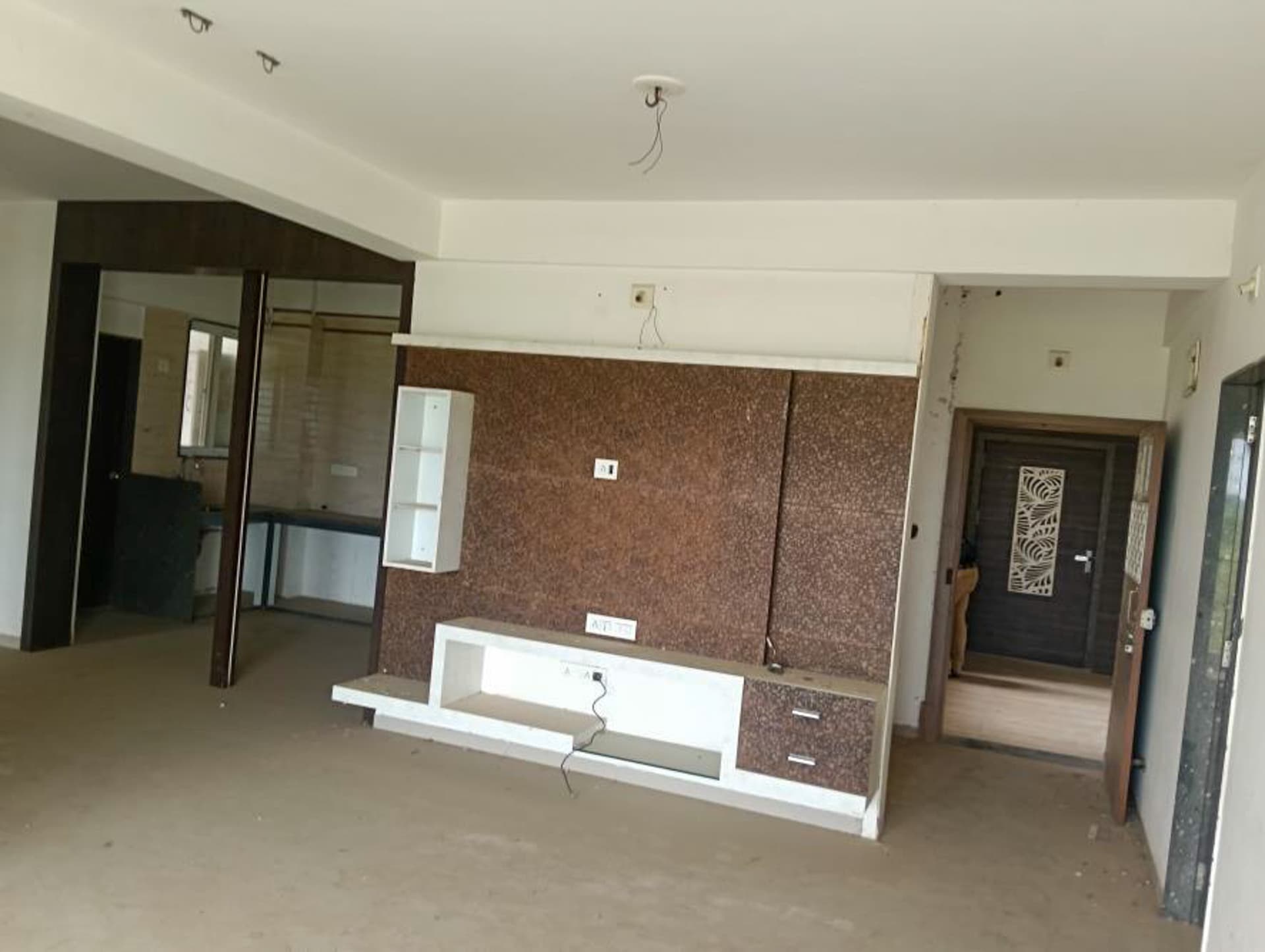 Property Photos 18