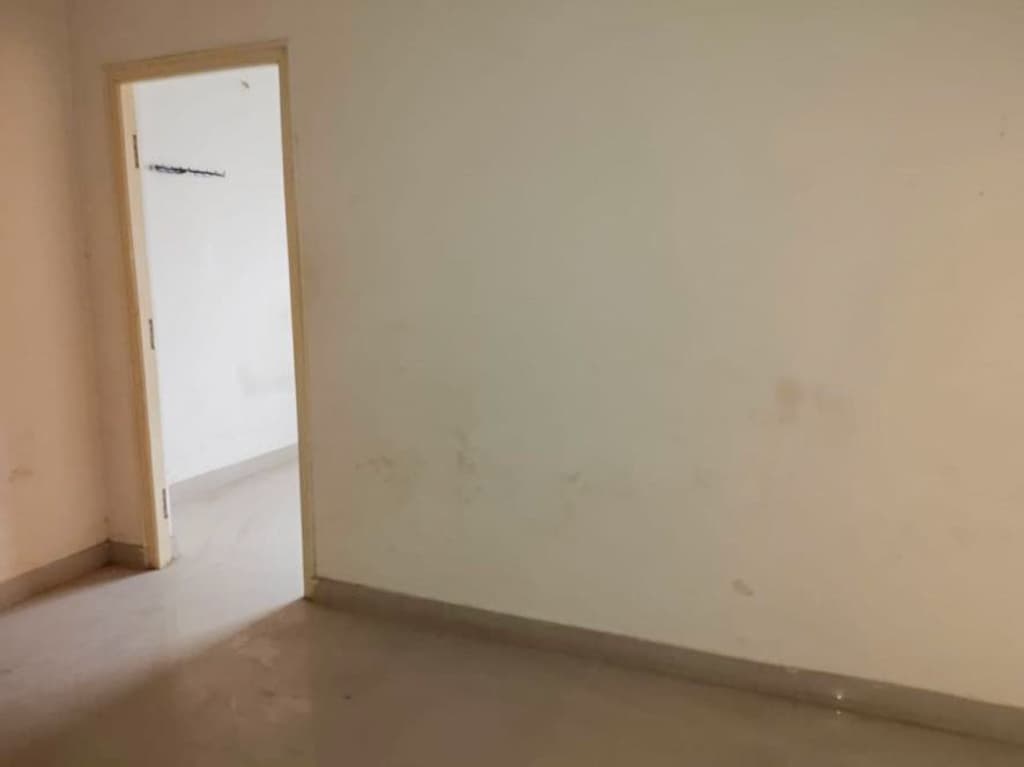 Property Photos 8