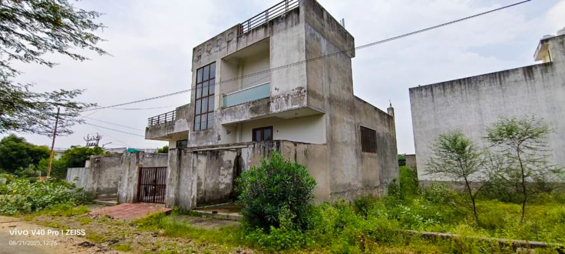 Property Photos 25