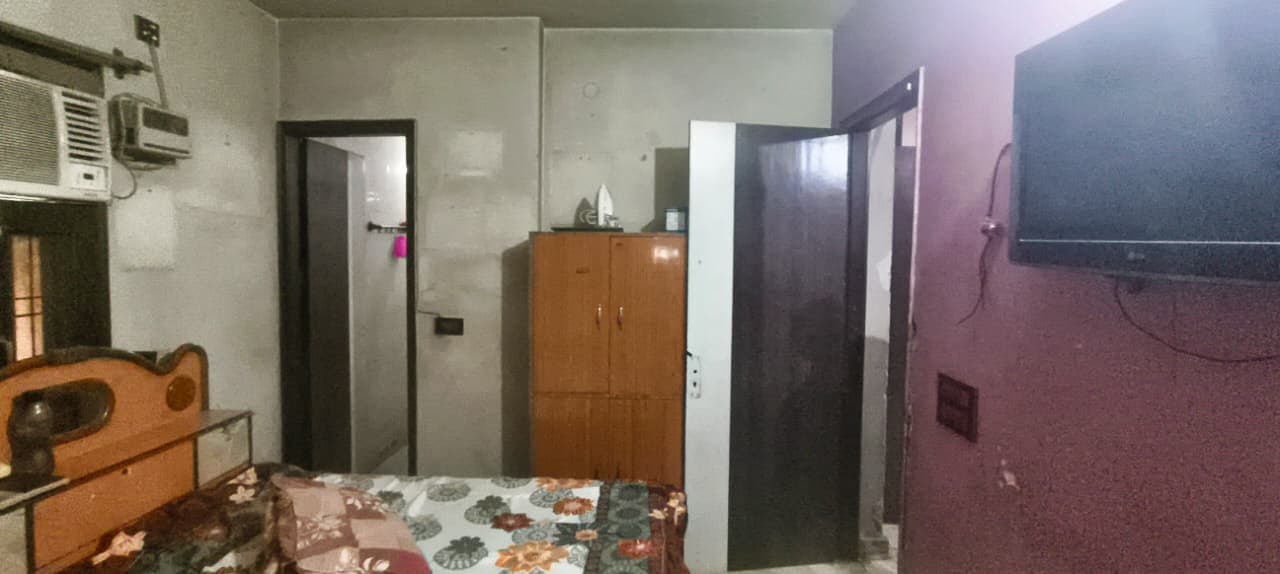 Property Photos 6