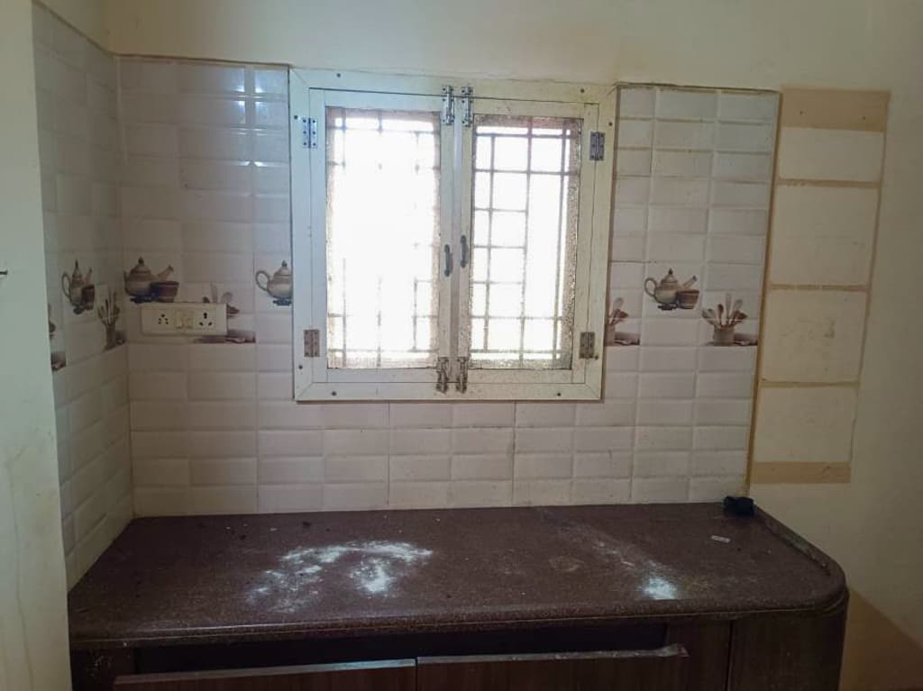 Property Photos 6