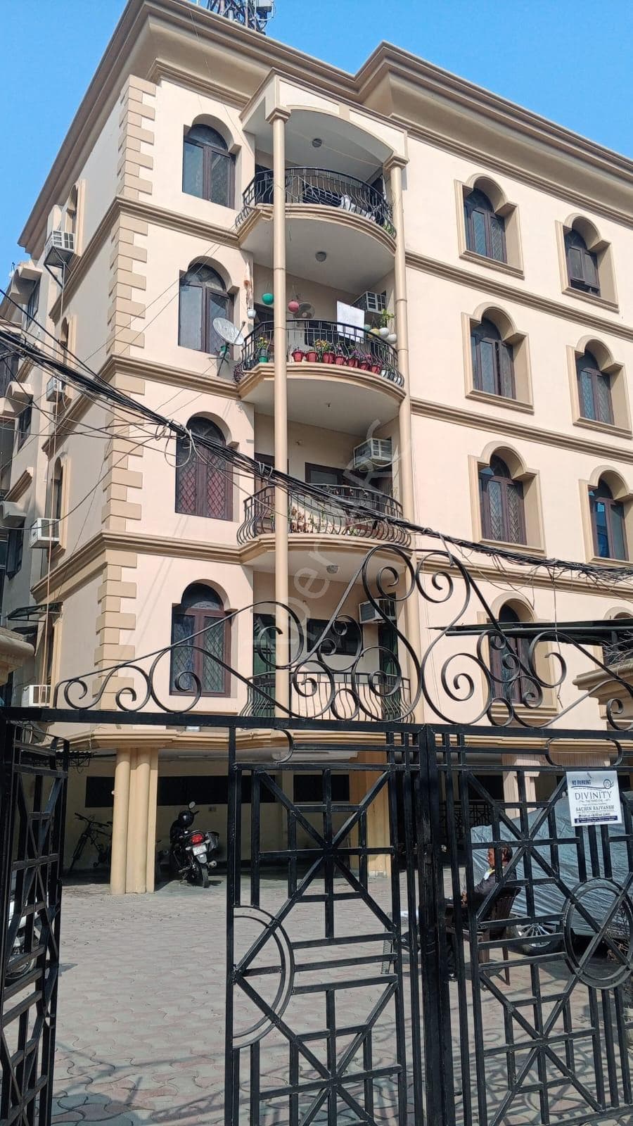 Property Photos 1