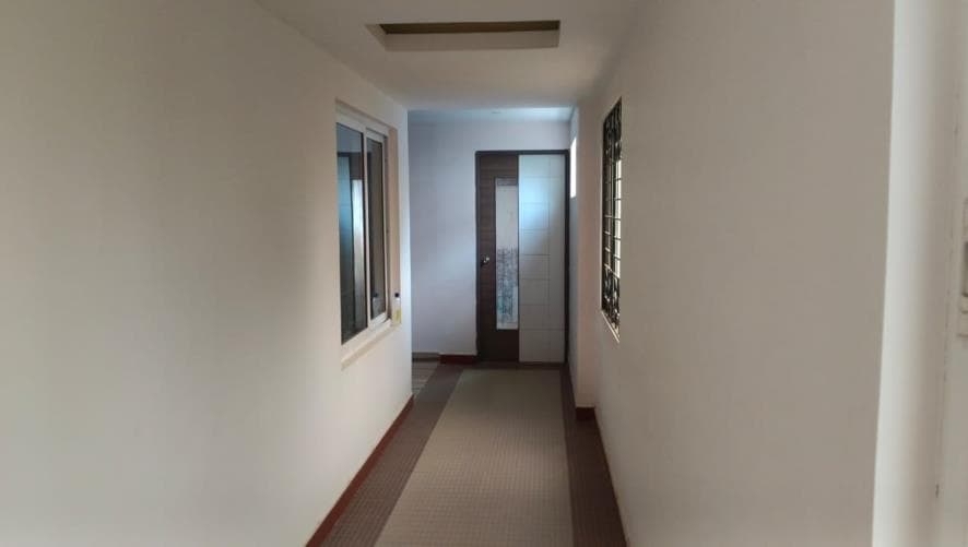 Property Photos 33