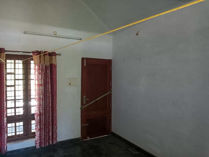 Property Photos 9