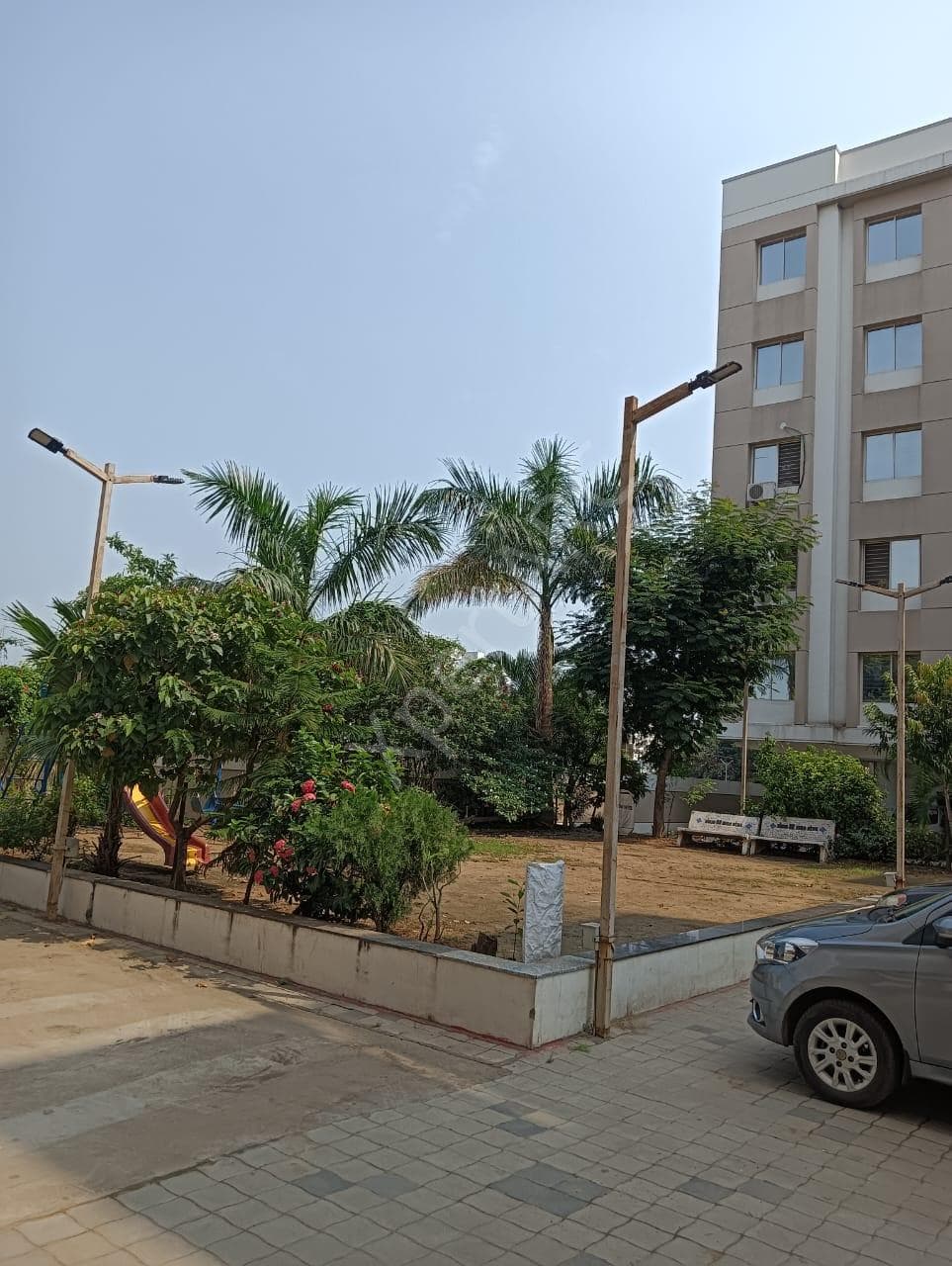 Property Photos 17