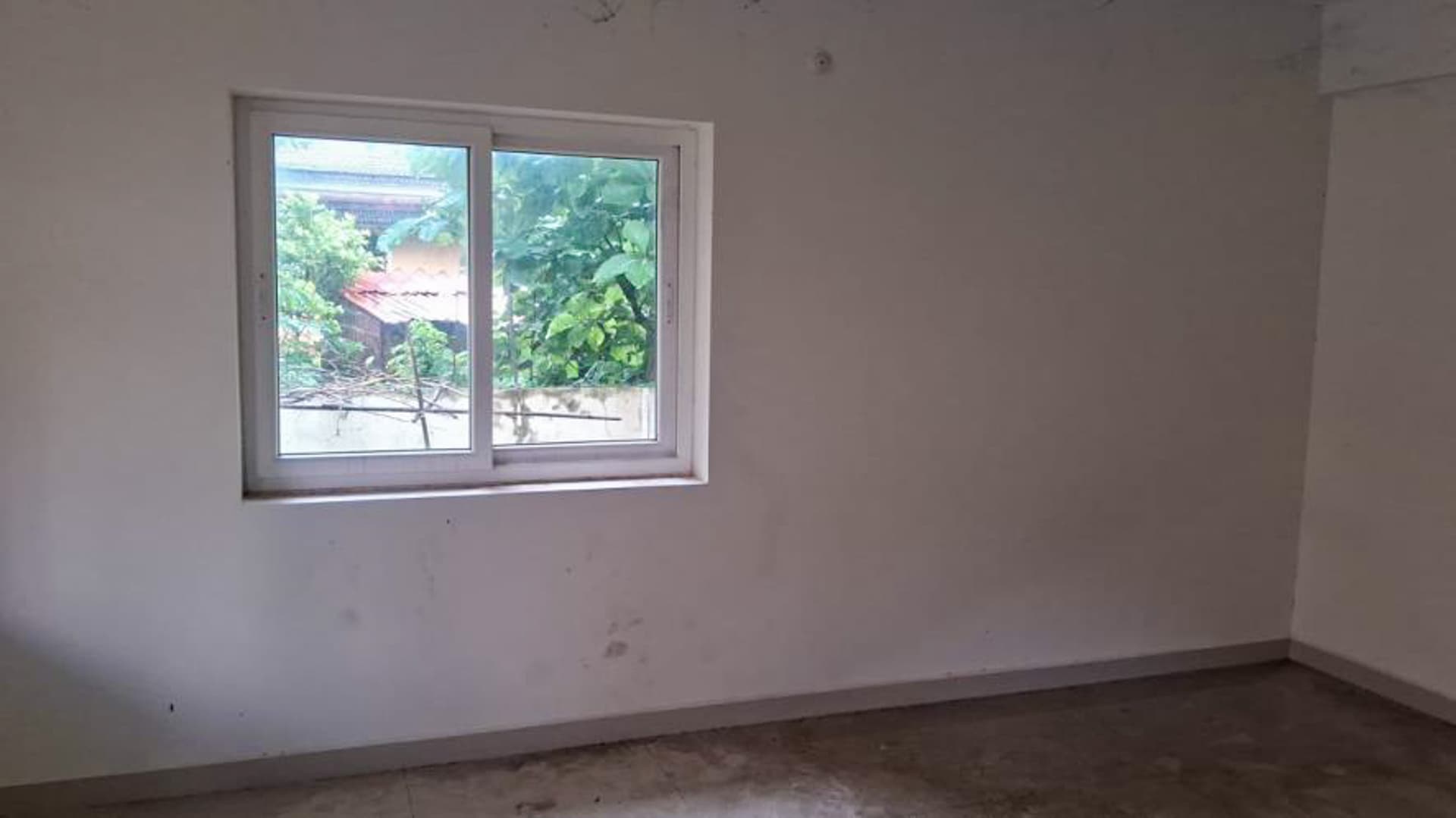 Property Photos 17