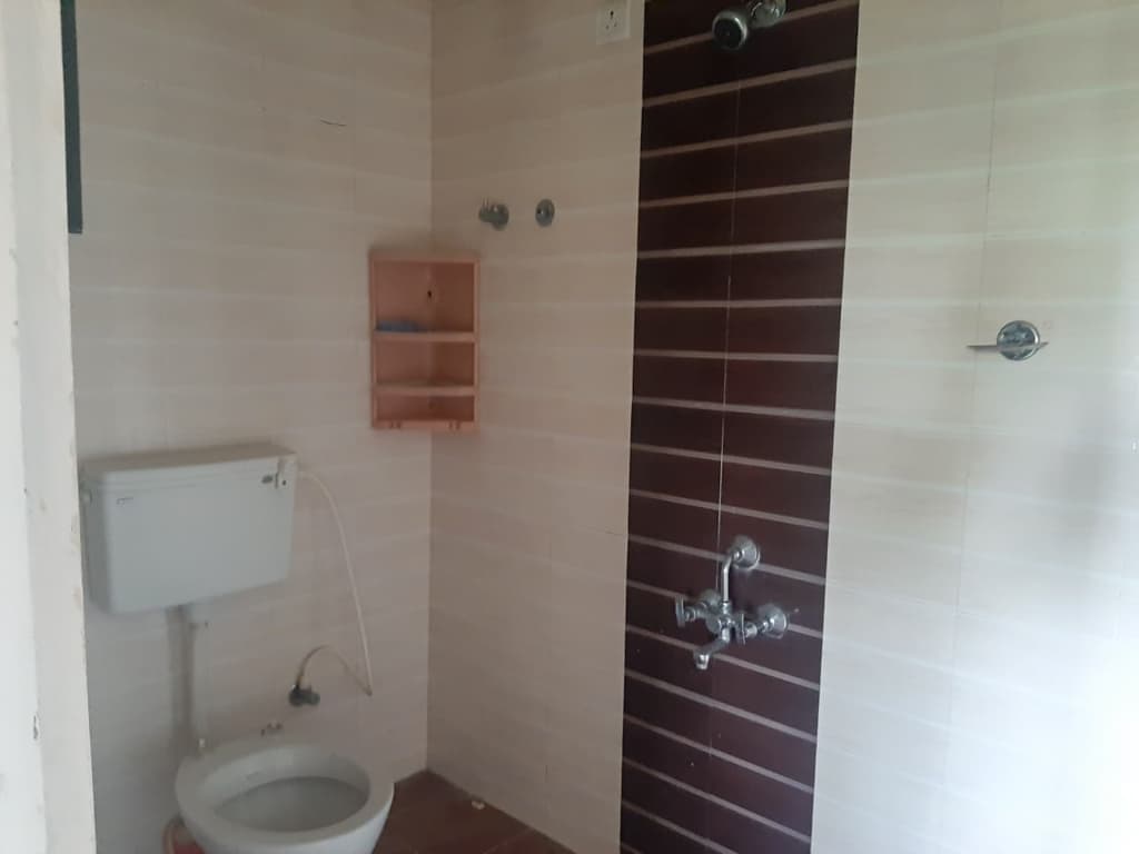 Property Photos 9